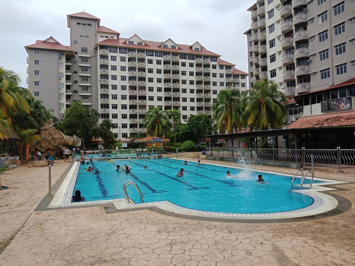 Glory Beach Resort Private Penthouse Port Dickson Dış mekan fotoğraf